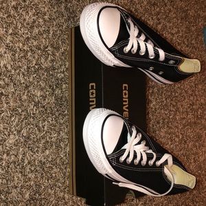 black low top Converse